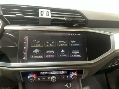 Photo 9 Audi Q3 35 TFSI 150 ch S tronic 7 Design