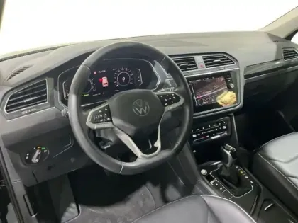 Photo 8 Volkswagen Tiguan 1.4 eHybrid 245ch DSG6 Elegance Exclusive