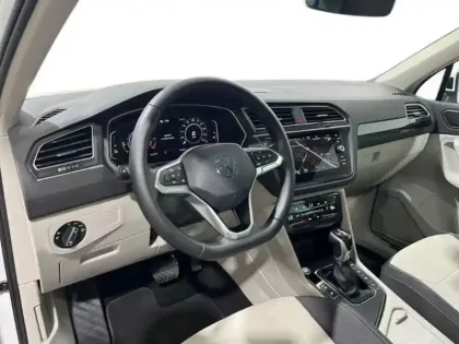 Photo 8 Volkswagen Tiguan 1.4 eHybrid 245ch DSG6 Elegance