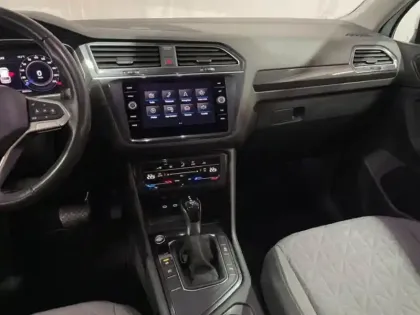 Photo 9 Volkswagen Tiguan 2.0 TDI 150ch DSG7 Life