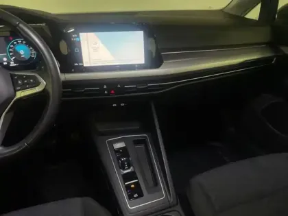 Photo 9 Volkswagen Golf 1.0 eTSI OPF 110 DSG7 Life Plus