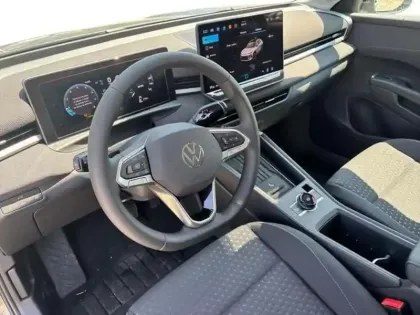Photo 8 Volkswagen T-roc FL NOUVEAU NF 1.5 ETSI HYBRID 116CH D