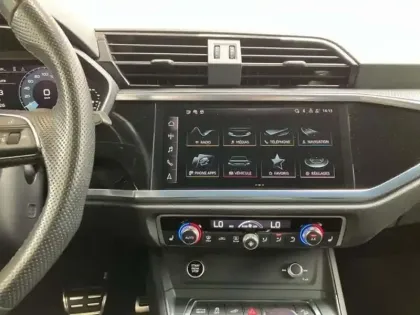 Photo 9 Audi Q3 45 TFSIe 245 ch S tronic 6 S line