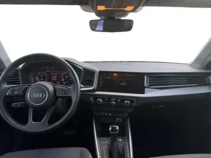 Photo 7 Audi A1 25 TFSI 95 ch S tronic 7 Design