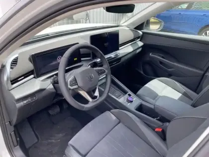 Photo 8 Volkswagen T-roc NOUVEAU NF 1.5 ETSI HYBRID 150CH D