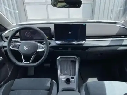 Photo 7 Volkswagen T-roc NOUVEAU NF 1.5 ETSI HYBRID 150CH D