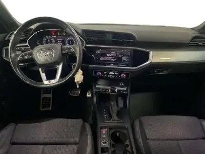 Photo 7 Audi Q3 45 TFSIe 245 ch S tronic 6 S line