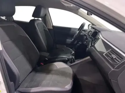 Photo 17 Volkswagen Polo 1.0 TSI 95 S&S BVM5 Style