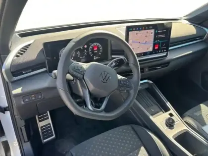 Photo 8 Volkswagen T-roc FL NOUVEAU NF 1.5 ETSI HYBRID 150CH D