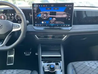 Photo 9 Volkswagen Tiguan 1.5 EHYBRID 204CH DSG6 R LINE