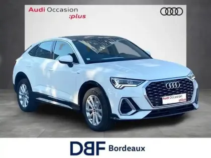 Photo 5 Audi Q3 45 TFSIe 245 ch S tronic 6 S line
