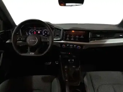 Photo 7 Audi A1 35 TFSI 150 ch S tronic 7 S line Plus