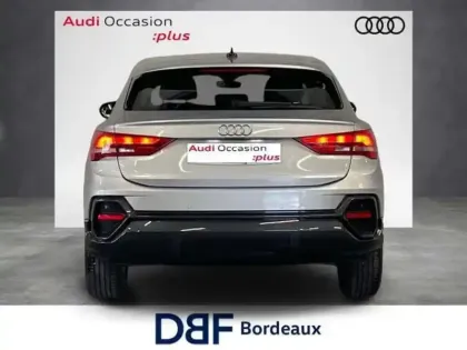 Photo 13 Audi Q3 35 TFSI 150 ch S tronic 7 Design
