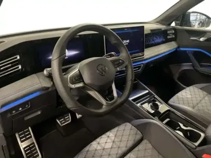 Photo 8 Volkswagen Tiguan 1.5 eHybrid 272ch DSG6 R-Line Edition