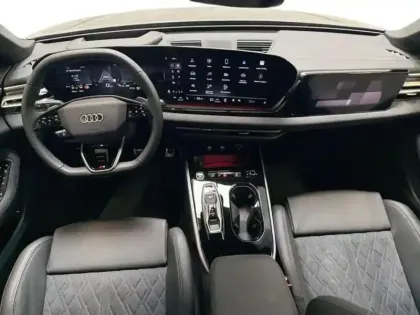 Photo 7 Audi A5 AVANT E HYBRID QUATTRO 367 CH S TRONI