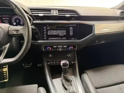 Photo 9 Audi Q3 35 TFSI 150 ch S tronic 7 S line