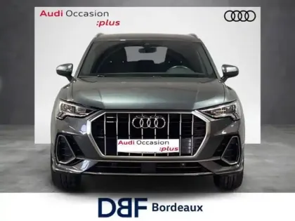 Photo 6 Audi Q3 35 TFSI 150 ch S tronic 7 S line
