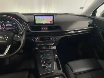 Photo 9 Audi Q5 50 TFSI e 299 S tronic 7 Quattro Avus