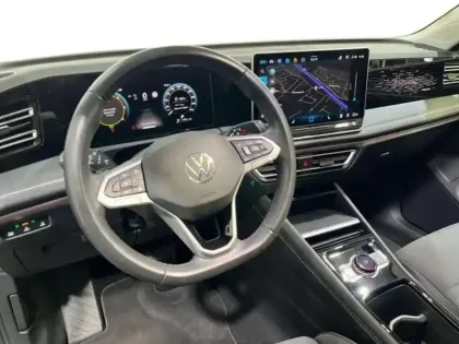 Photo 8 Volkswagen Tiguan 2.0 TDI 150ch DSG7 Elegance