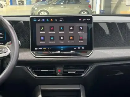 Photo 9 Volkswagen Tiguan 1.5 eTSI 130ch DSG7