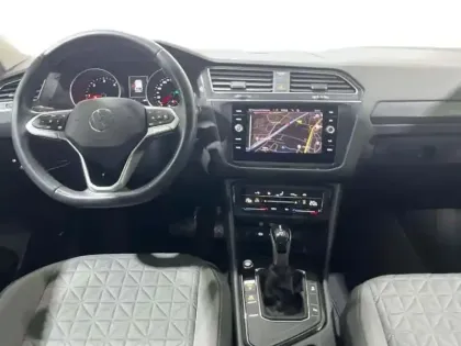 Photo 7 Volkswagen Tiguan 2.0 TDI 150ch DSG7 NEW LIFE BUSINESS