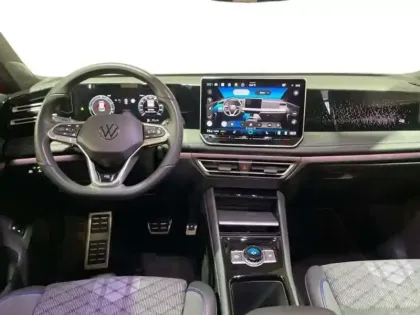 Photo 27 Volkswagen Tiguan 1.5 eHybrid 204ch DSG6 R-Line