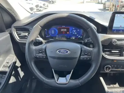 Photo 14 Ford Kuga  2.5 Duratec 190ch FHEV E85 Titanium BVA
