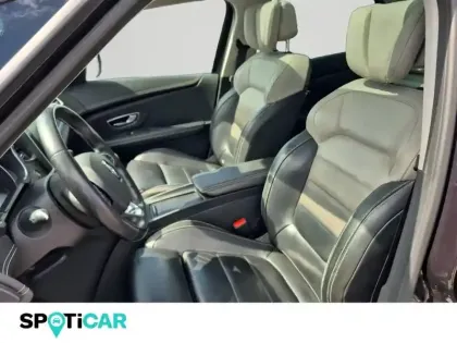 Photo 11 Renault Scenic  1.3 TCe 160ch FAP Initiale Paris EDC