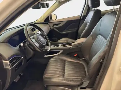 Photo 13 Jaguar F-Pace  V6 3.0D 300ch Portfolio 4x4 BVA8