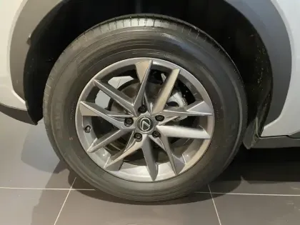 Photo 6 Lexus Lbx  1.5 136ch Business 2WD