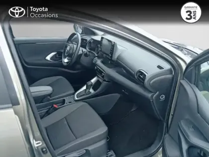Photo 5 Toyota Yaris  116h Design 5p MC24