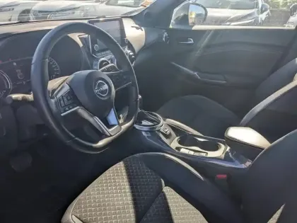 Photo 5 Nissan Juke  1.6 Hybrid 143ch Business+ 2023