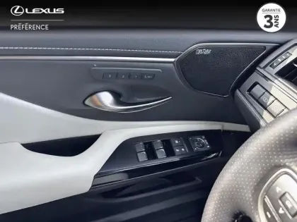 Photo 11 Lexus Es  300h F SPORT Executive