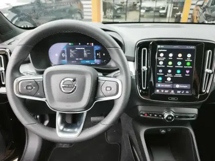 Photo 12 Volvo XC40  B3 163ch Black Edition DCT 7
