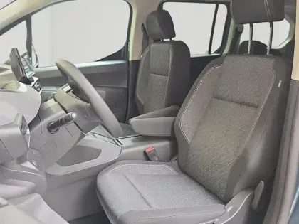 Photo 10 Peugeot Rifter  XL 1.5 BlueHDi 130ch ALLURE 7 places (Hors malus)