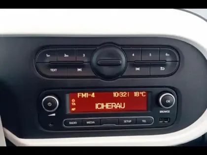 Photo 10 Renault Twingo  E-Tech Electric Authentic R80 Achat Intégral