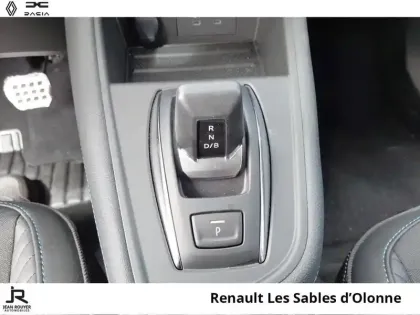 Photo 5 Renault Captur  1.8 E-Tech full hybrid 160ch esprit Alpine - 26