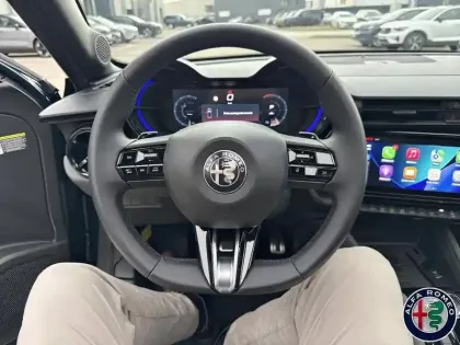 Photo 13 Alfa Romeo Junior  1.2 Ibrida 145ch Premium e-DCT6