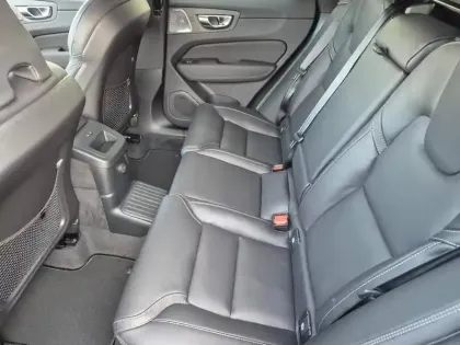 Photo 6 Volvo XC60  T6 Hybride Rechargeable 335ch Black Edition Geartronic 8 AWD