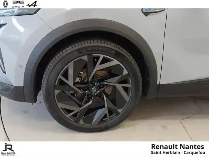 Photo 8 Renault Captur  1.6 E-Tech full hybrid 145ch esprit Alpine
