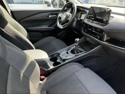 Photo 16 Nissan Qashqai  1.3 Mild Hybrid 140ch N-Style