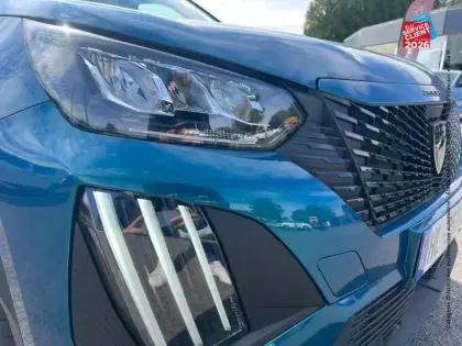 Photo 12 Peugeot 2008  e- 156ch 54 kWh Style