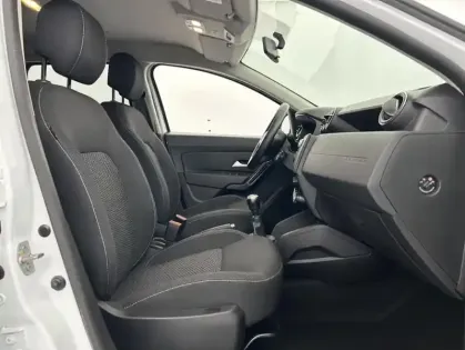 Photo 13 Dacia Duster Blue dCi 115 4x2 E6U Evasion 5p