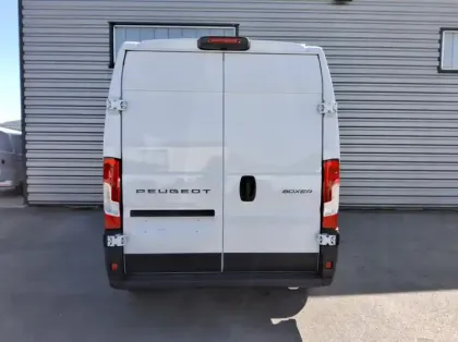 Photo 5 Peugeot Boxer Fourgon Nouveau FGN 3.5 T L2H2 140 S&S BVM6