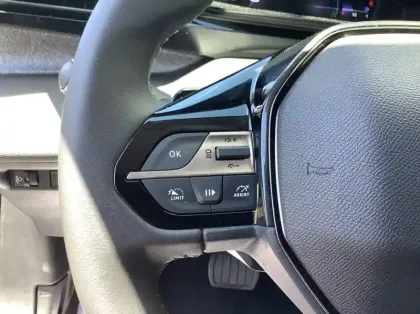 Photo 22 Peugeot 308 Hybrid 145 e-DCS6 Allure