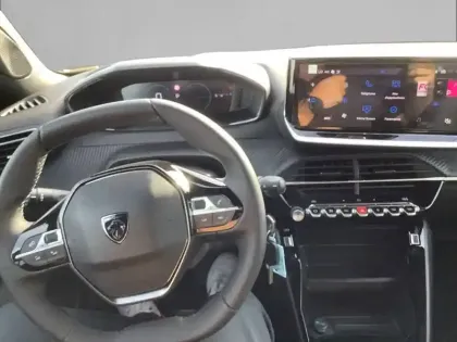 Photo 7 Peugeot 2008  Hybrid 110 e-DCS6