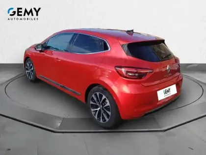 Photo 6 Renault Clio  E-Tech full hybrid 145