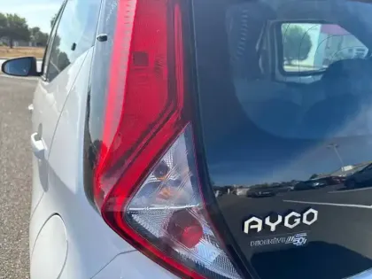 Photo 16 Toyota Aygo  1.0 VVT-i