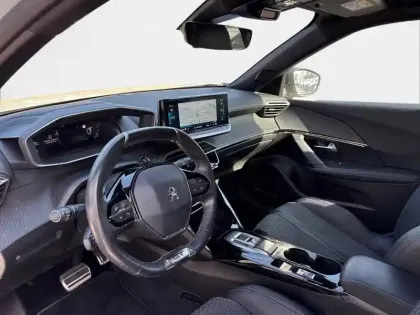 Photo 7 Peugeot 2008  Electrique 136 ch
