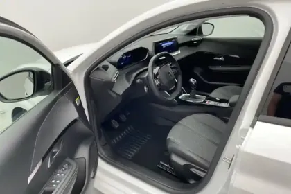 Photo 12 Peugeot 208  100 S&S BVM6